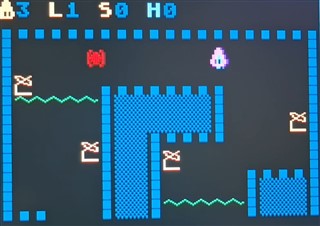 XL XE Chased 01 (320 x 228).jpg